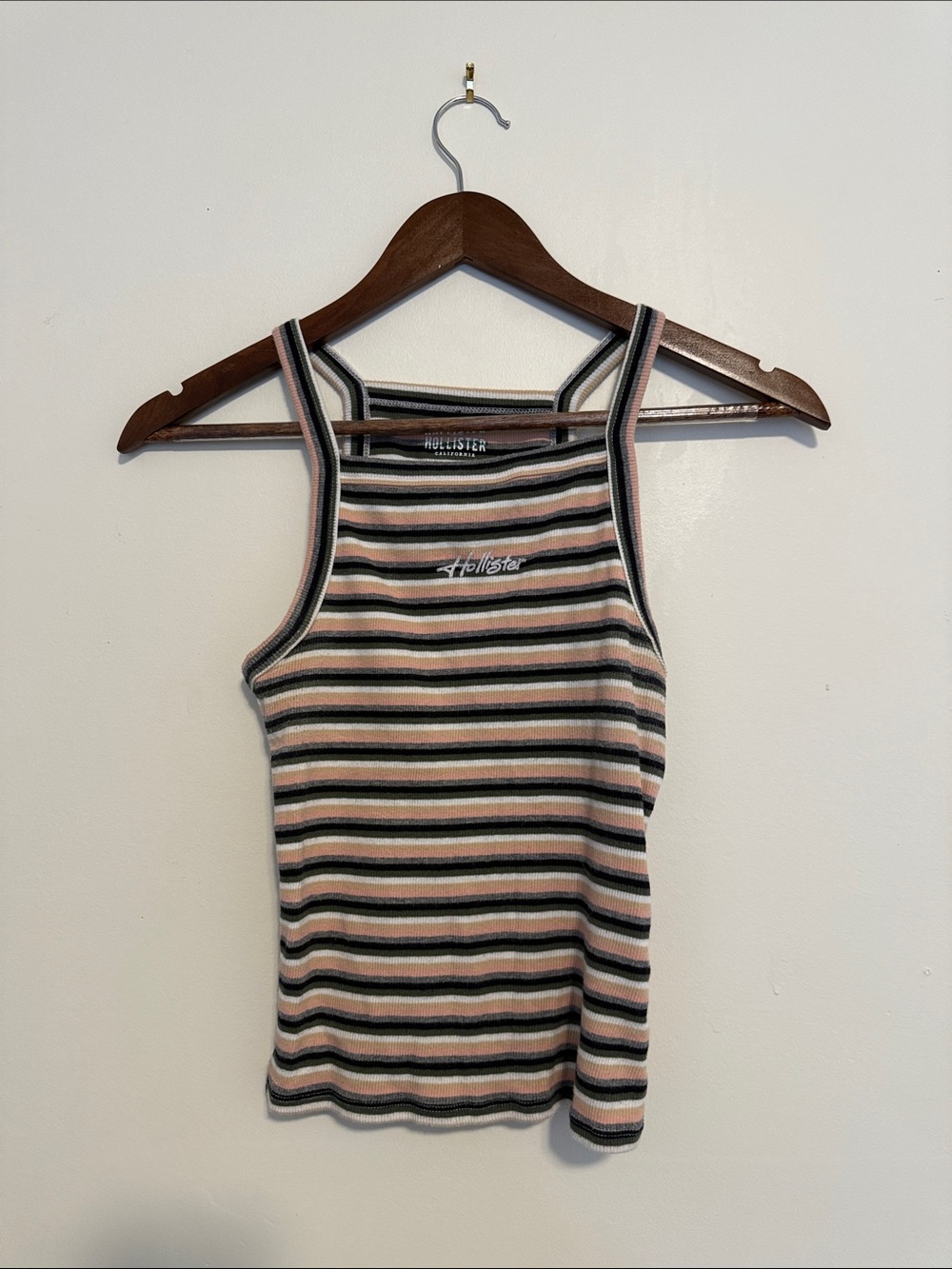 Hollister Striped Ribbed Y2K Stripe Spellout Slim Tank in Pink, Black & Cream
